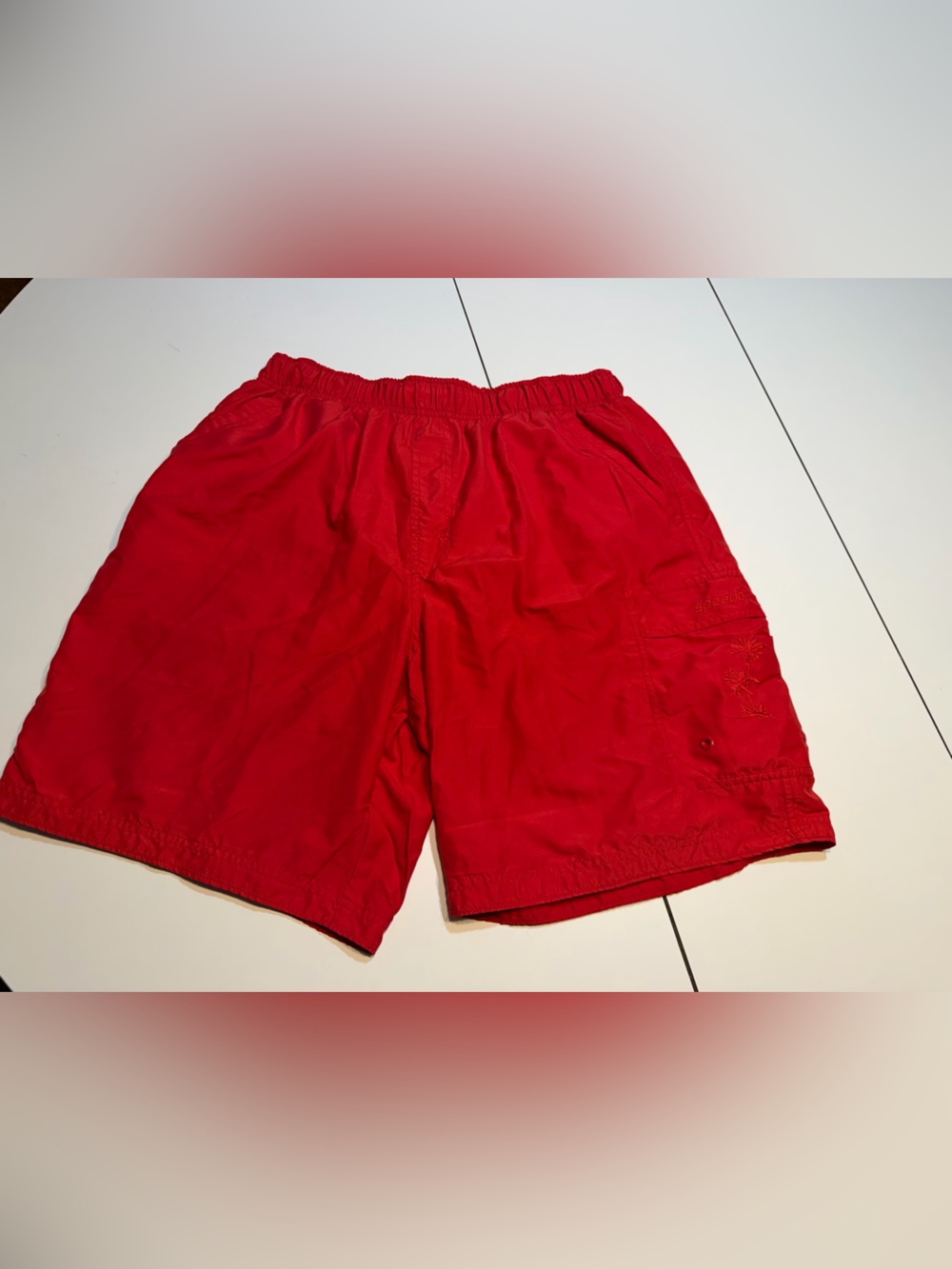 Speedo men’s large red swim trunks breathable
Liner